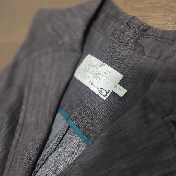 Dynamite Vest - Picture 2 of 6